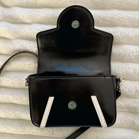 Betsey Johnson Get My Good Side Camera Crossbody Bag - Picture 3 of 9